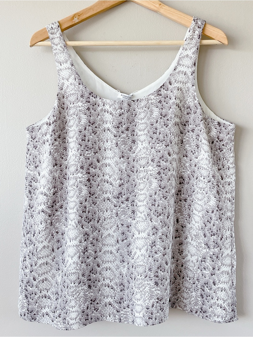 Reitmans Top Sleeveless Snake Printed Reversible Tank Top women’s large shirt